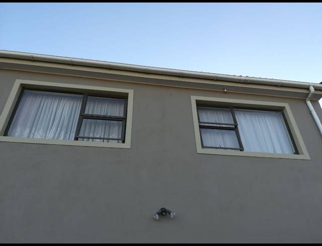 1 BEDROOM APARTMENT TO LET IN AVONDALE